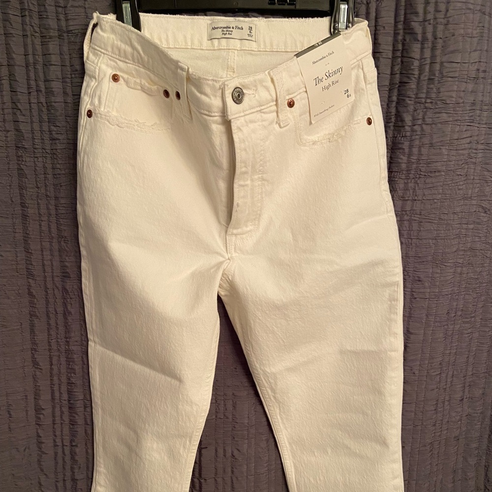 Abercrombie and Fitch white vintage skinny jeans